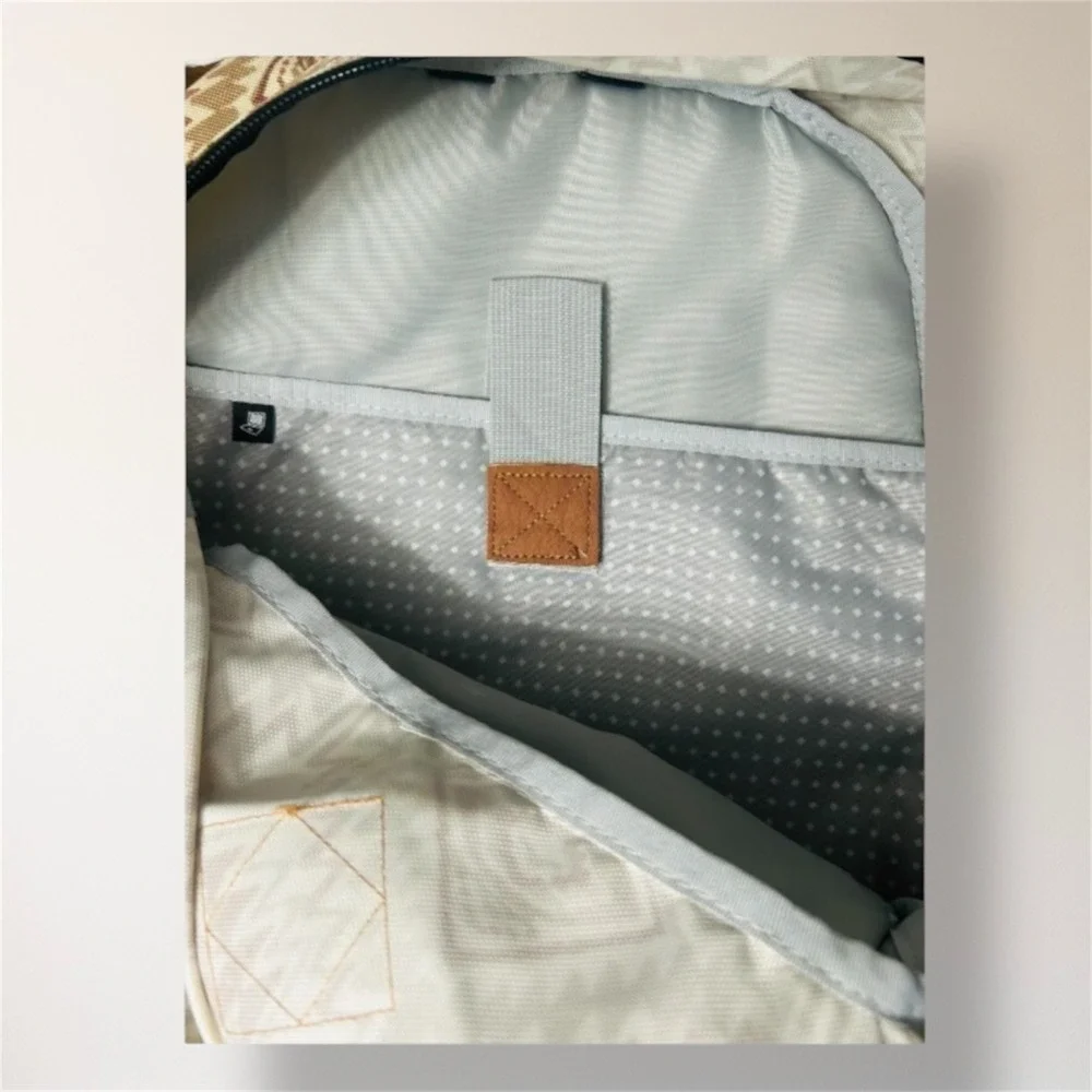 Trans by JanSport Dakota 18